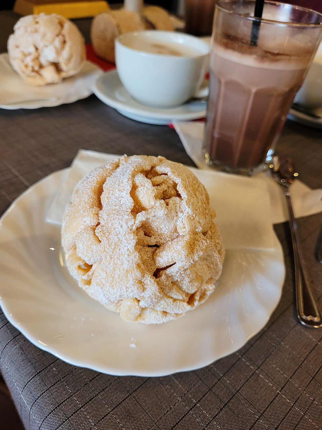 Schneeballen, doces fritos em forma de bola típicos de Rothenburg ob der Tauber